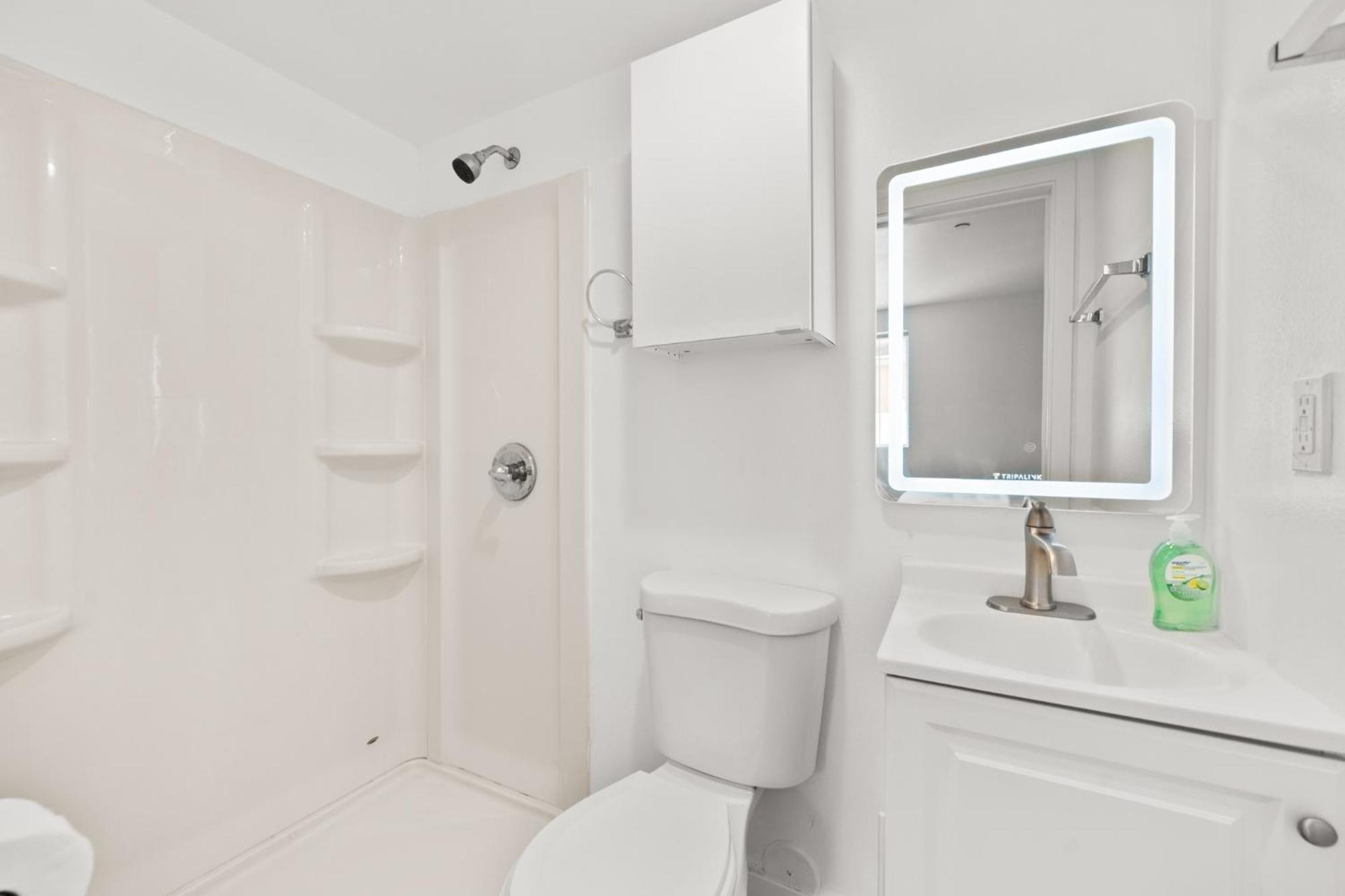 Spacious 1-Bd Hideaway Close To Usc Room With Share Livingroom 洛杉矶 外观 照片